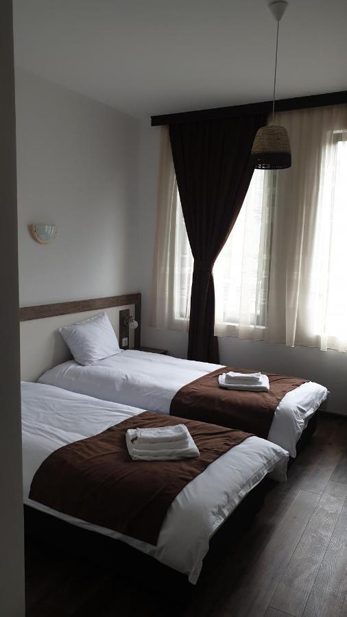 Бялата Къща Hotell Kirkovo  Eksteriør bilde